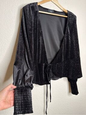 VICI Black Metallic Sparkle Ribbed Velvet Cardigan Tie Top Smocked Cuffs Sz M